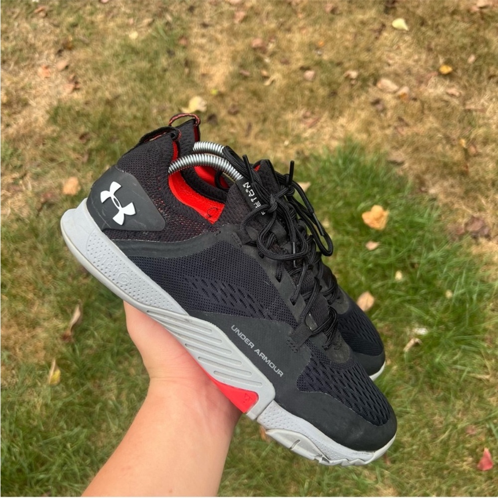 Under Armour Tribase Reign 2 Black Red Running Sneakers 3022613-002 Size 8.5